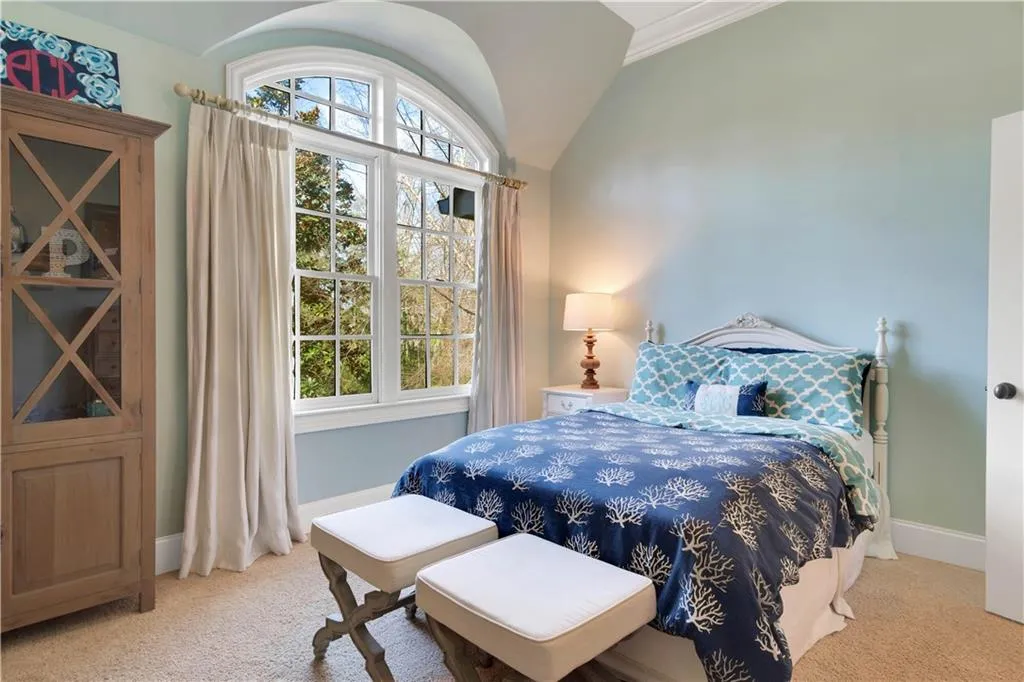 6751 Castleton Drive, Sandy Springs, Georgia 30328, 6 Bedrooms Bedrooms, ,5 BathroomsBathrooms,Residential,Sold,6751 Castleton Drive,6504008
