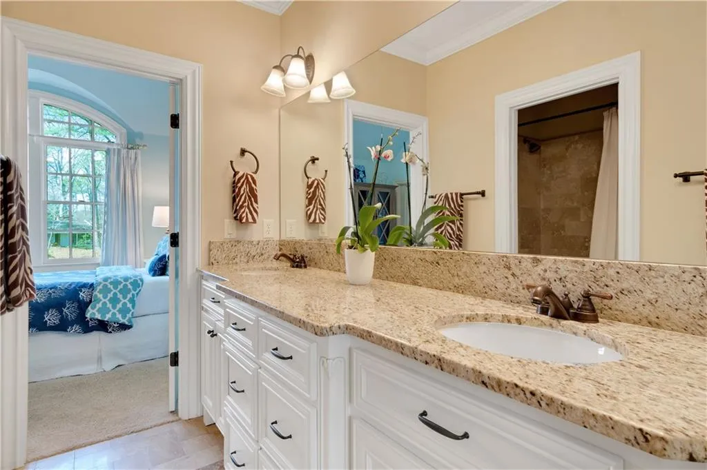 6751 Castleton Drive, Sandy Springs, Georgia 30328, 6 Bedrooms Bedrooms, ,5 BathroomsBathrooms,Residential,Sold,6751 Castleton Drive,6504008