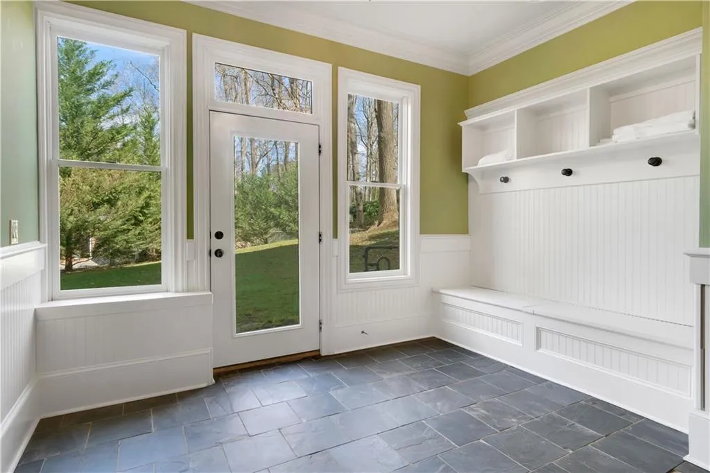 6751 Castleton Drive, Sandy Springs, Georgia 30328, 6 Bedrooms Bedrooms, ,5 BathroomsBathrooms,Residential,Sold,6751 Castleton Drive,6504008