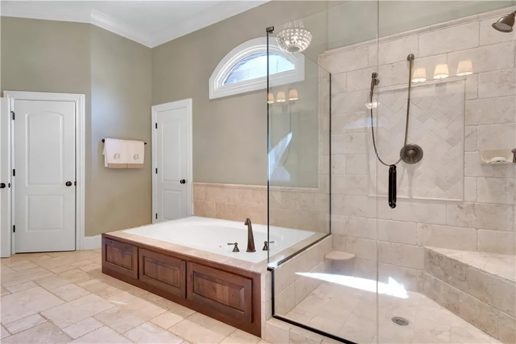 6751 Castleton Drive, Sandy Springs, Georgia 30328, 6 Bedrooms Bedrooms, ,5 BathroomsBathrooms,Residential,Sold,6751 Castleton Drive,6504008