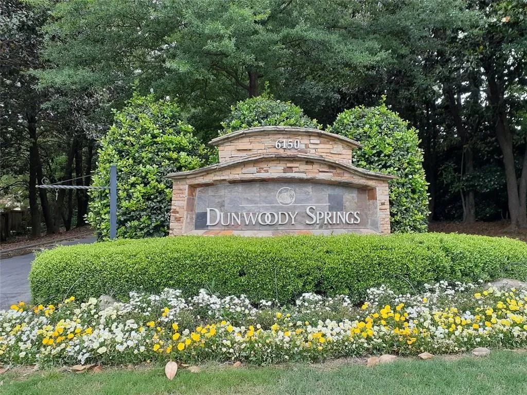 504 Garden Court Unit 504, Sandy Springs, Georgia 30328, 3 Bedrooms Bedrooms, ,2 BathroomsBathrooms,Residential,Sold,504 Garden Court Unit 504,6882389