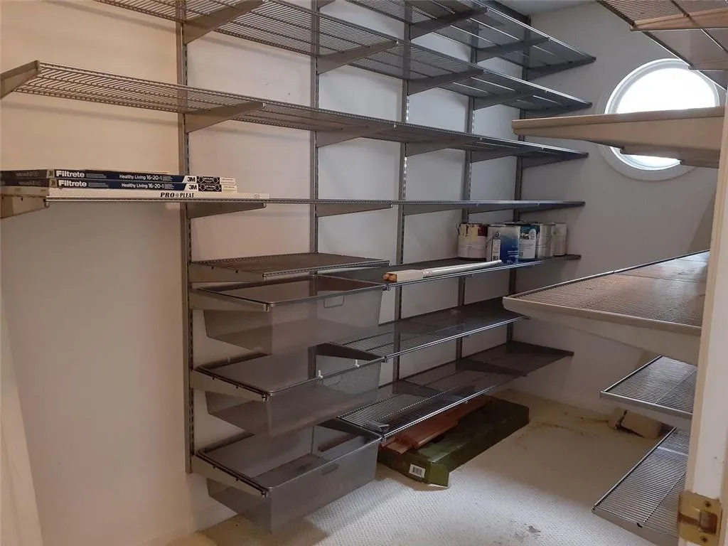 504 Garden Court Unit 504, Sandy Springs, Georgia 30328, 3 Bedrooms Bedrooms, ,2 BathroomsBathrooms,Residential,Sold,504 Garden Court Unit 504,6882389