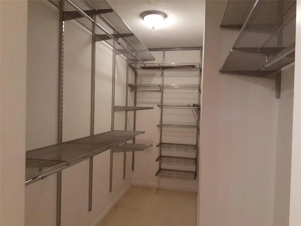 504 Garden Court Unit 504, Sandy Springs, Georgia 30328, 3 Bedrooms Bedrooms, ,2 BathroomsBathrooms,Residential,Sold,504 Garden Court Unit 504,6882389