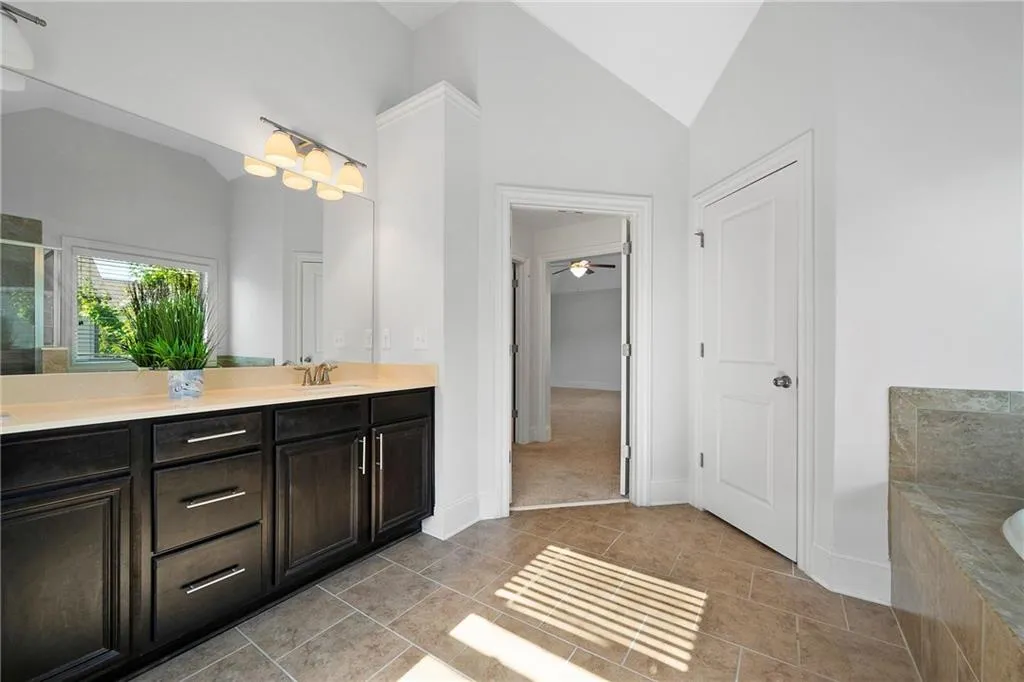 7585 Stoneridge Drive, Sandy Springs, Georgia 30328, 4 Bedrooms Bedrooms, ,2 BathroomsBathrooms,Residential,Sold,7585 Stoneridge Drive,6621763