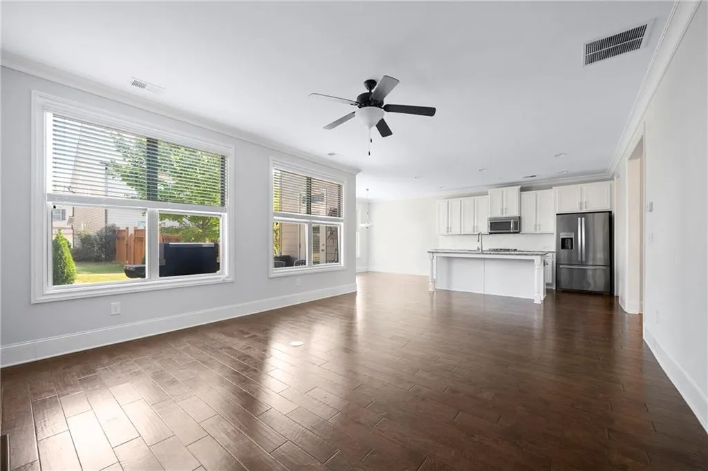 7585 Stoneridge Drive, Sandy Springs, Georgia 30328, 4 Bedrooms Bedrooms, ,2 BathroomsBathrooms,Residential,Sold,7585 Stoneridge Drive,6621763