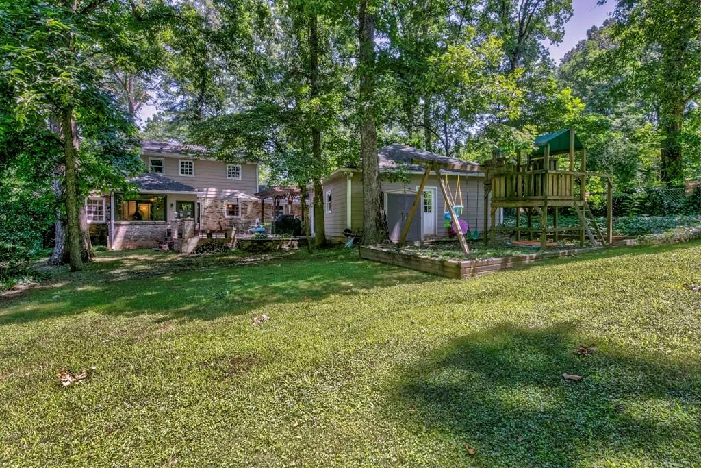 365 Glencourtney Drive, Atlanta, Georgia 30328, 4 Bedrooms Bedrooms, ,3 BathroomsBathrooms,Residential,Sold,365 Glencourtney Drive,6035058