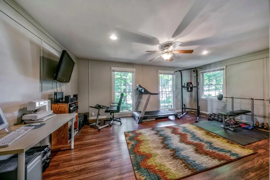 365 Glencourtney Drive, Atlanta, Georgia 30328, 4 Bedrooms Bedrooms, ,3 BathroomsBathrooms,Residential,Sold,365 Glencourtney Drive,6035058