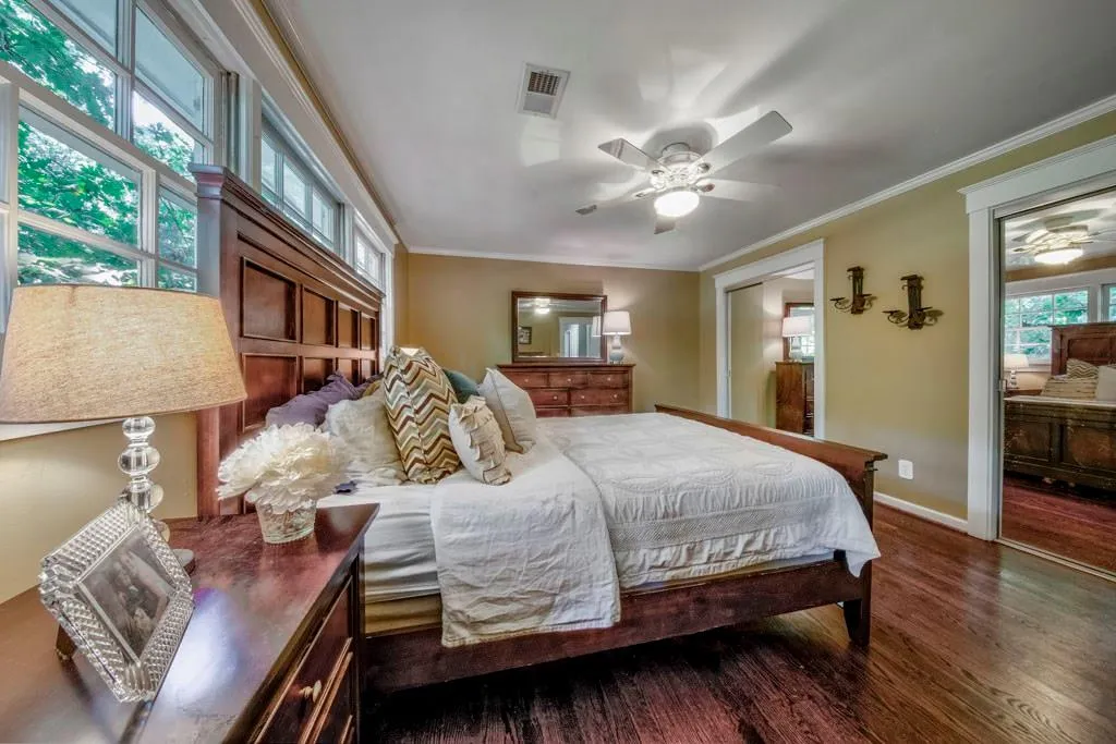 365 Glencourtney Drive, Atlanta, Georgia 30328, 4 Bedrooms Bedrooms, ,3 BathroomsBathrooms,Residential,Sold,365 Glencourtney Drive,6035058