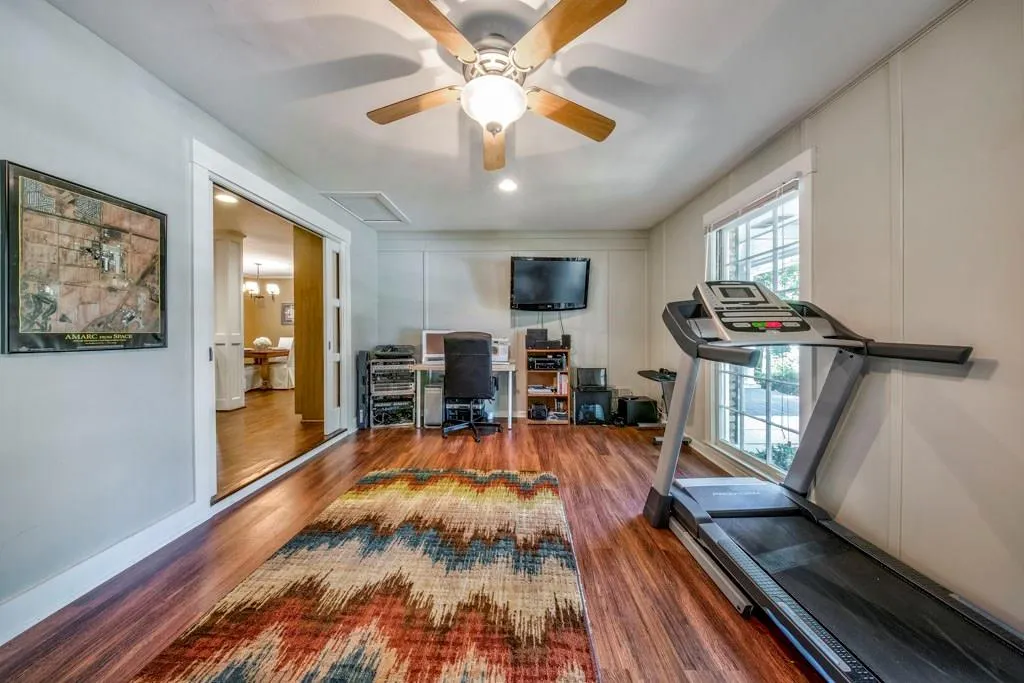 365 Glencourtney Drive, Atlanta, Georgia 30328, 4 Bedrooms Bedrooms, ,3 BathroomsBathrooms,Residential,Sold,365 Glencourtney Drive,6035058