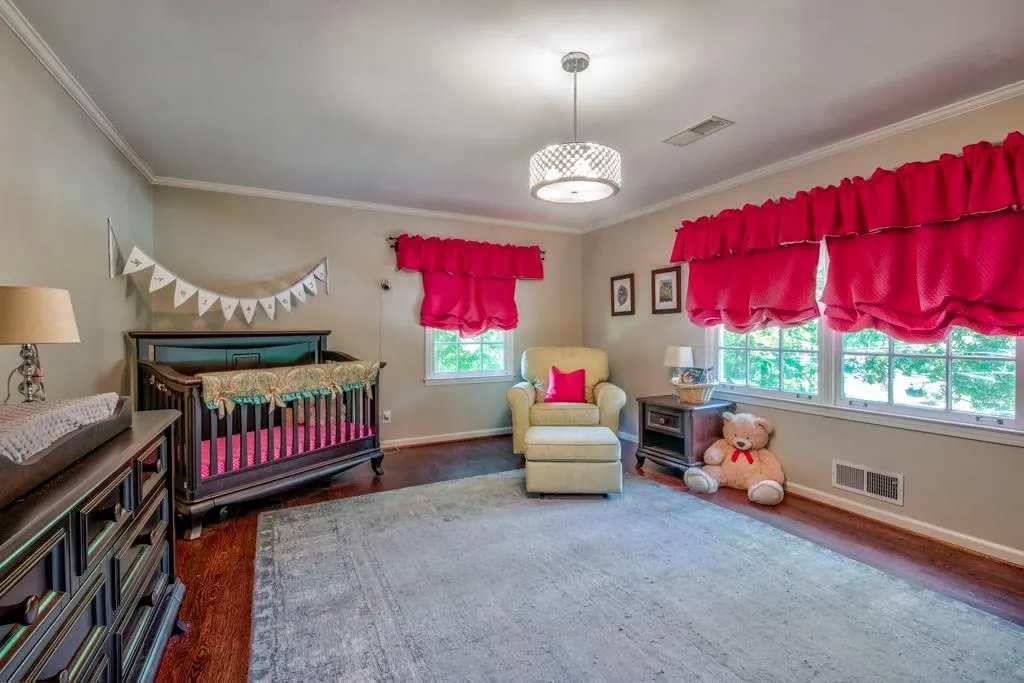 365 Glencourtney Drive, Atlanta, Georgia 30328, 4 Bedrooms Bedrooms, ,3 BathroomsBathrooms,Residential,Sold,365 Glencourtney Drive,6035058