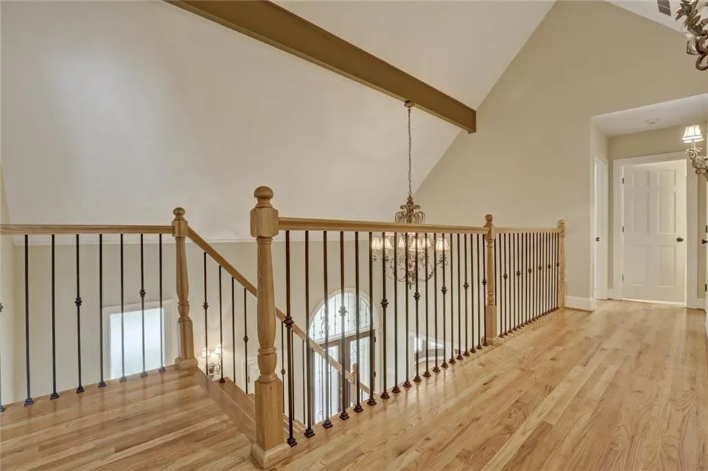 6 Heards Overlook Court, Sandy Springs, Georgia 30328, 5 Bedrooms Bedrooms, ,5 BathroomsBathrooms,Residential,Sold,6 Heards Overlook Court,5899845