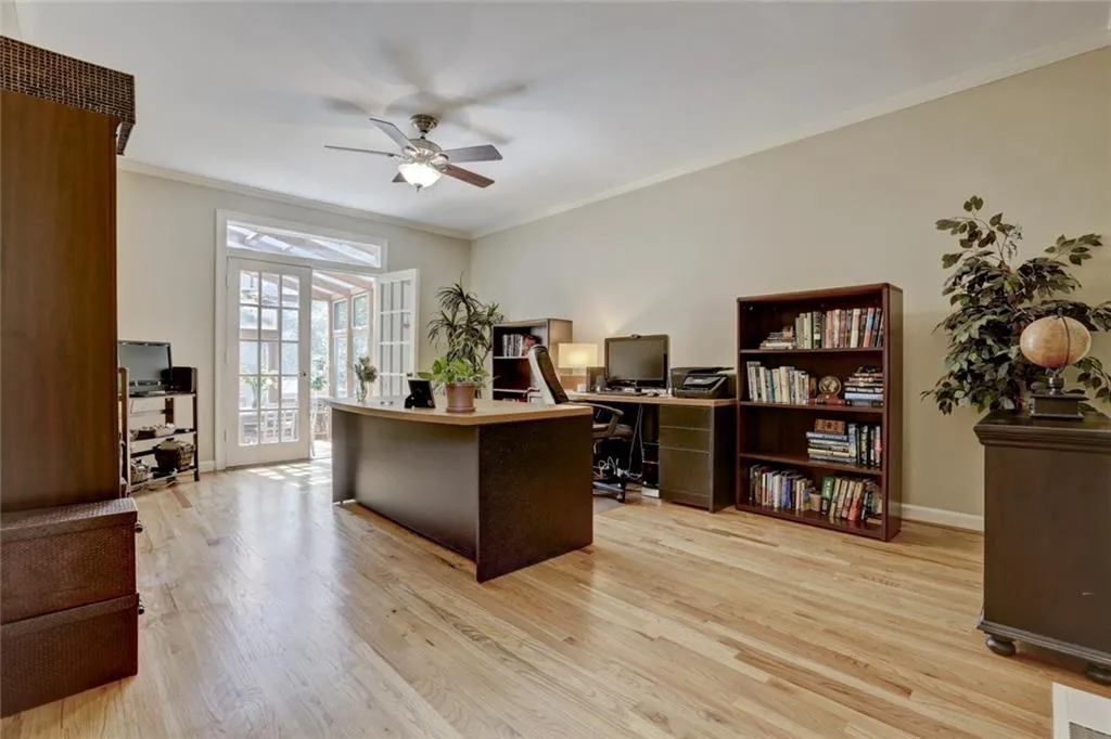 6 Heards Overlook Court, Sandy Springs, Georgia 30328, 5 Bedrooms Bedrooms, ,5 BathroomsBathrooms,Residential,Sold,6 Heards Overlook Court,5899845