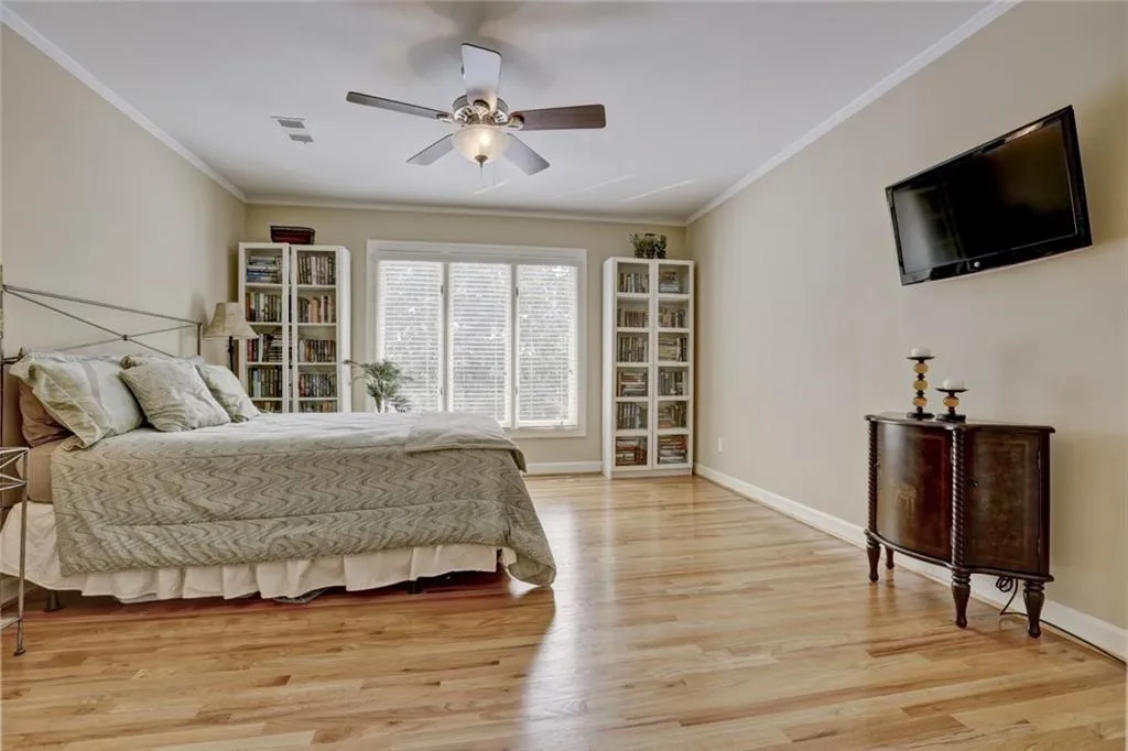 6 Heards Overlook Court, Sandy Springs, Georgia 30328, 5 Bedrooms Bedrooms, ,5 BathroomsBathrooms,Residential,Sold,6 Heards Overlook Court,5899845