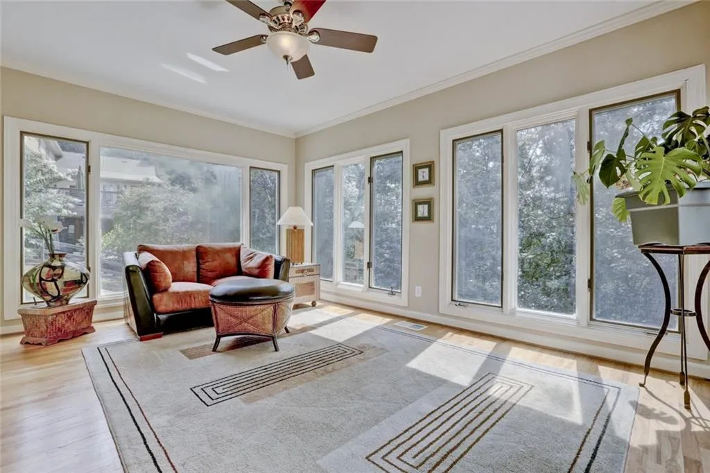 6 Heards Overlook Court, Sandy Springs, Georgia 30328, 5 Bedrooms Bedrooms, ,5 BathroomsBathrooms,Residential,Sold,6 Heards Overlook Court,5899845
