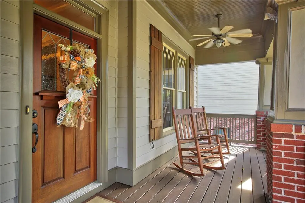 2629 Apple Valley Road Ne, Brookhaven, Georgia 30319, 5 Bedrooms Bedrooms, ,4 BathroomsBathrooms,Residential,Sold,2629 Apple Valley Road Ne,5772606