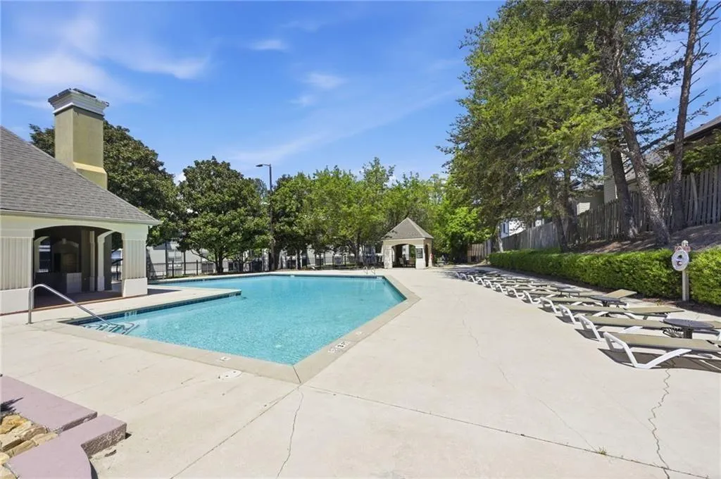 2657 Lenox Road Ne Unit 113, Atlanta, Georgia 30324, 1 Bedroom Bedrooms, 0 ,1 BathroomBathrooms,Residential,For Sale,2657 Lenox Road Ne Unit 113,7743969
