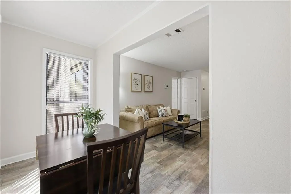 2657 Lenox Road Ne Unit 113, Atlanta, Georgia 30324, 1 Bedroom Bedrooms, 0 ,1 BathroomBathrooms,Residential,For Sale,2657 Lenox Road Ne Unit 113,7743969