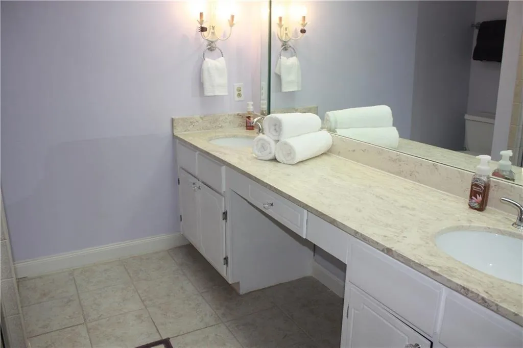 6851 Roswell Road Unit E-7, Atlanta, Georgia 30328, 3 Bedrooms Bedrooms, ,2 BathroomsBathrooms,Residential,Sold,6851 Roswell Road Unit E-7,5719224