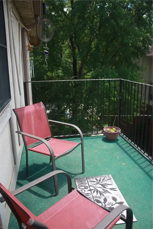 6851 Roswell Road Unit E-7, Atlanta, Georgia 30328, 3 Bedrooms Bedrooms, ,2 BathroomsBathrooms,Residential,Sold,6851 Roswell Road Unit E-7,5719224