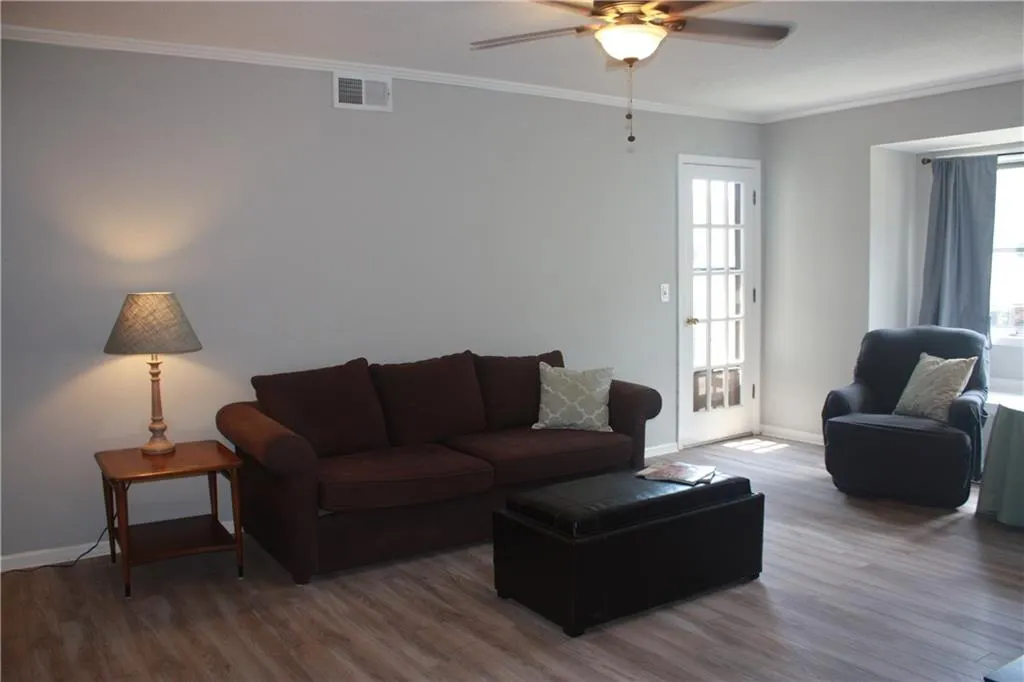 6851 Roswell Road Unit E-7, Atlanta, Georgia 30328, 3 Bedrooms Bedrooms, ,2 BathroomsBathrooms,Residential,Sold,6851 Roswell Road Unit E-7,5719224