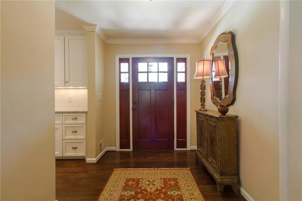 820 Loridans Circle Ne, Atlanta, Georgia 30342, 4 Bedrooms Bedrooms, ,3 BathroomsBathrooms,Residential,Sold,820 Loridans Circle Ne,6018791