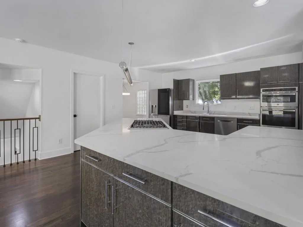 4810 Lafayette Court Nw, Atlanta, Georgia 30327, 4 Bedrooms Bedrooms, ,3 BathroomsBathrooms,Residential,Sold,4810 Lafayette Court Nw,7274877