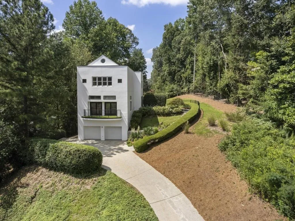 4810 Lafayette Court Nw, Atlanta, Georgia 30327, 4 Bedrooms Bedrooms, ,3 BathroomsBathrooms,Residential,Sold,4810 Lafayette Court Nw,7274877