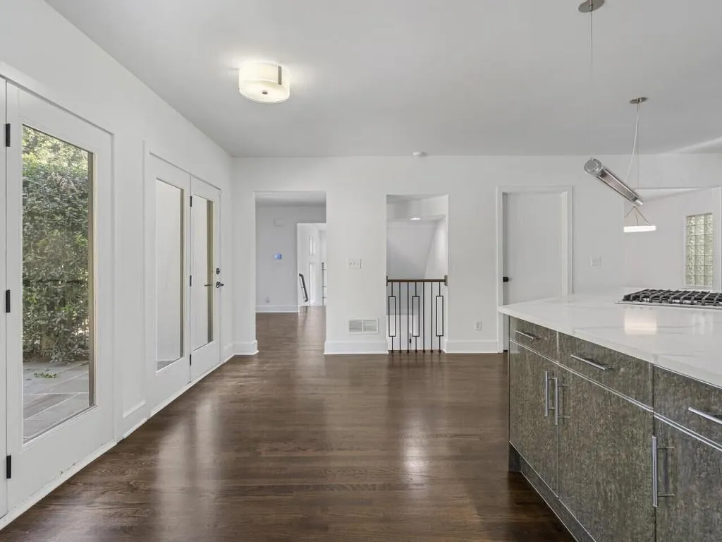 4810 Lafayette Court Nw, Atlanta, Georgia 30327, 4 Bedrooms Bedrooms, ,3 BathroomsBathrooms,Residential,Sold,4810 Lafayette Court Nw,7274877