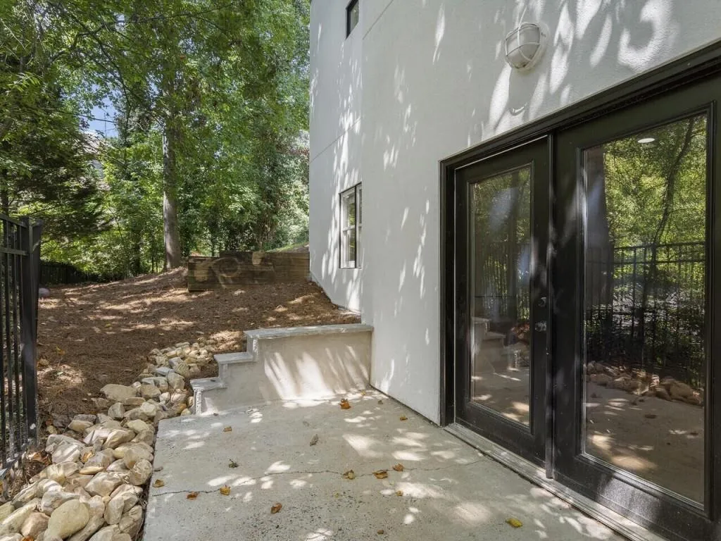 4810 Lafayette Court Nw, Atlanta, Georgia 30327, 4 Bedrooms Bedrooms, ,3 BathroomsBathrooms,Residential,Sold,4810 Lafayette Court Nw,7274877