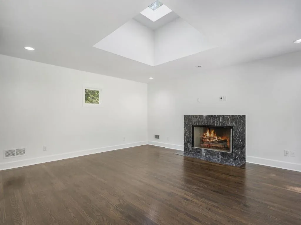 4810 Lafayette Court Nw, Atlanta, Georgia 30327, 4 Bedrooms Bedrooms, ,3 BathroomsBathrooms,Residential,Sold,4810 Lafayette Court Nw,7274877