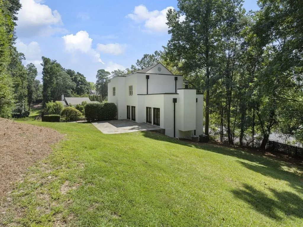 4810 Lafayette Court Nw, Atlanta, Georgia 30327, 4 Bedrooms Bedrooms, ,3 BathroomsBathrooms,Residential,Sold,4810 Lafayette Court Nw,7274877