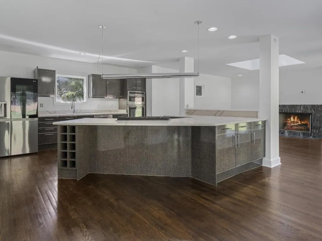 4810 Lafayette Court Nw, Atlanta, Georgia 30327, 4 Bedrooms Bedrooms, ,3 BathroomsBathrooms,Residential,Sold,4810 Lafayette Court Nw,7274877