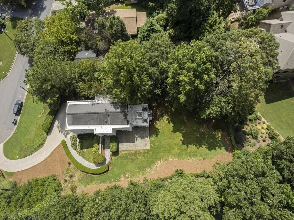 4810 Lafayette Court Nw, Atlanta, Georgia 30327, 4 Bedrooms Bedrooms, ,3 BathroomsBathrooms,Residential,Sold,4810 Lafayette Court Nw,7274877