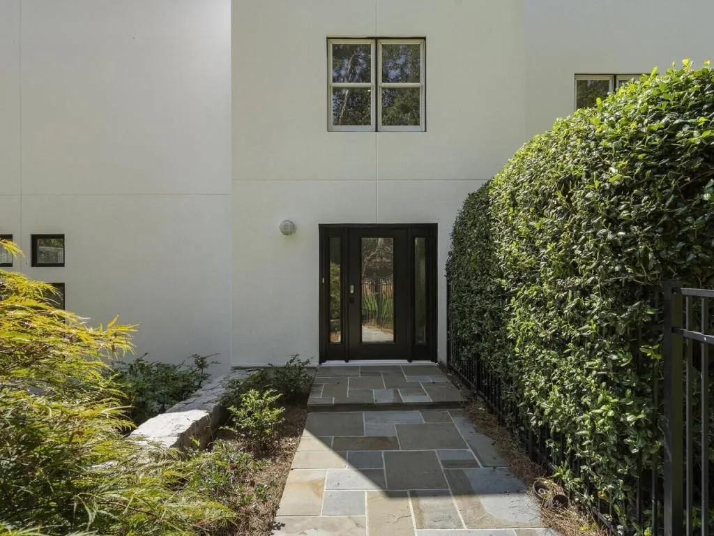 4810 Lafayette Court Nw, Atlanta, Georgia 30327, 4 Bedrooms Bedrooms, ,3 BathroomsBathrooms,Residential,Sold,4810 Lafayette Court Nw,7274877