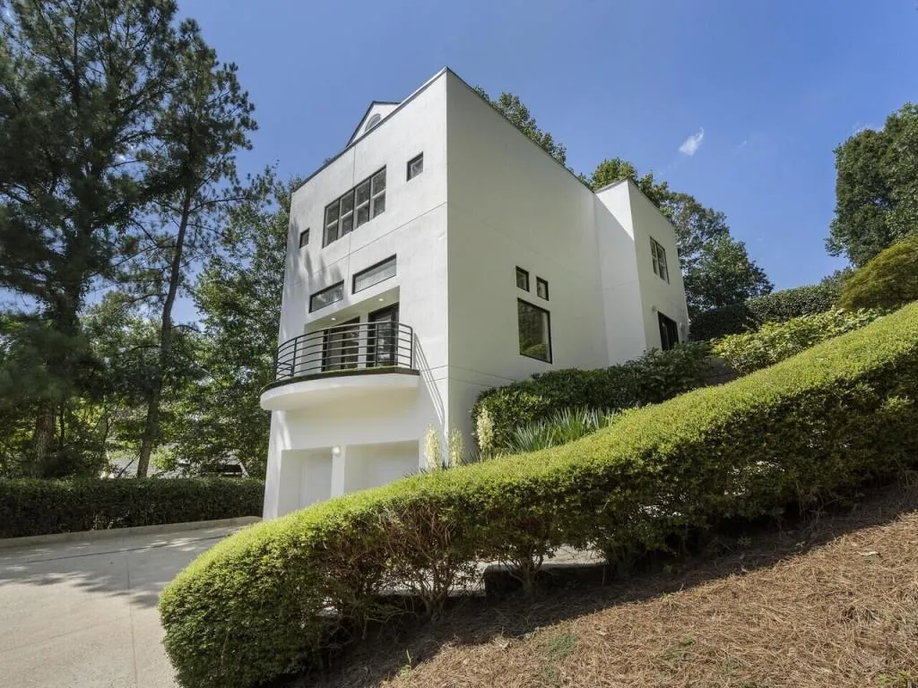 4810 Lafayette Court Nw, Atlanta, Georgia 30327, 4 Bedrooms Bedrooms, ,3 BathroomsBathrooms,Residential,Sold,4810 Lafayette Court Nw,7274877