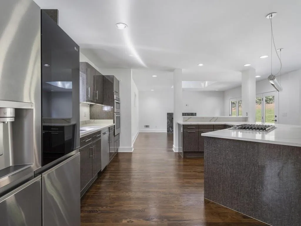 4810 Lafayette Court Nw, Atlanta, Georgia 30327, 4 Bedrooms Bedrooms, ,3 BathroomsBathrooms,Residential,Sold,4810 Lafayette Court Nw,7274877