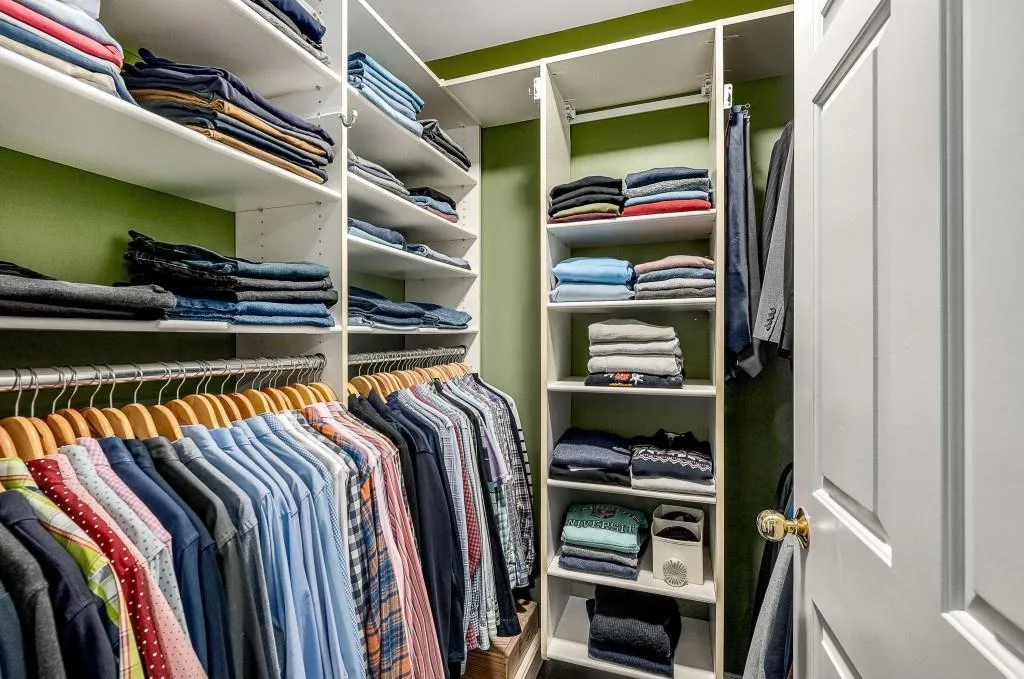 211 Colonial Homes Drive Nw Unit 2705, Atlanta, Georgia 30309, 2 Bedrooms Bedrooms, ,2 BathroomsBathrooms,Residential,For Sale,211 Colonial Homes Drive Nw Unit 2705,7687855