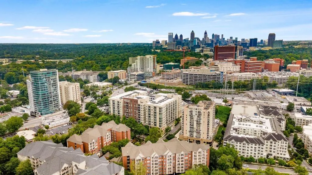 211 Colonial Homes Drive Nw Unit 2705, Atlanta, Georgia 30309, 2 Bedrooms Bedrooms, ,2 BathroomsBathrooms,Residential,For Sale,211 Colonial Homes Drive Nw Unit 2705,7687855