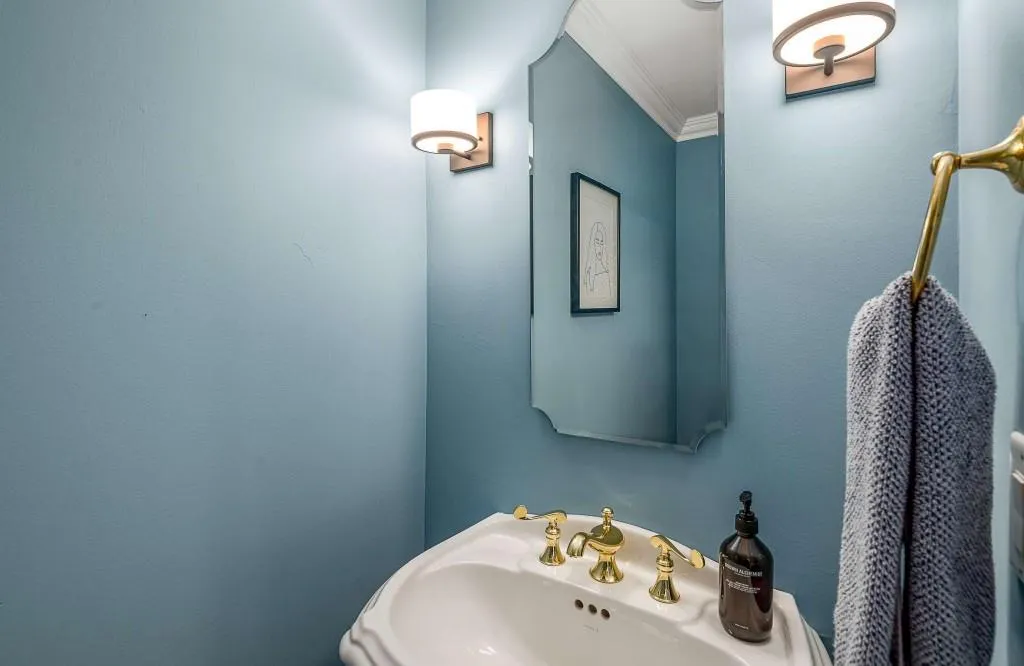 211 Colonial Homes Drive Nw Unit 2705, Atlanta, Georgia 30309, 2 Bedrooms Bedrooms, ,2 BathroomsBathrooms,Residential,For Sale,211 Colonial Homes Drive Nw Unit 2705,7687855