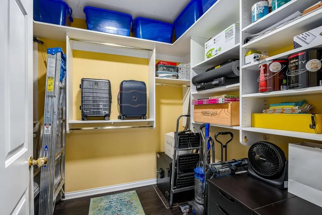 211 Colonial Homes Drive Nw Unit 2705, Atlanta, Georgia 30309, 2 Bedrooms Bedrooms, ,2 BathroomsBathrooms,Residential,For Sale,211 Colonial Homes Drive Nw Unit 2705,7687855