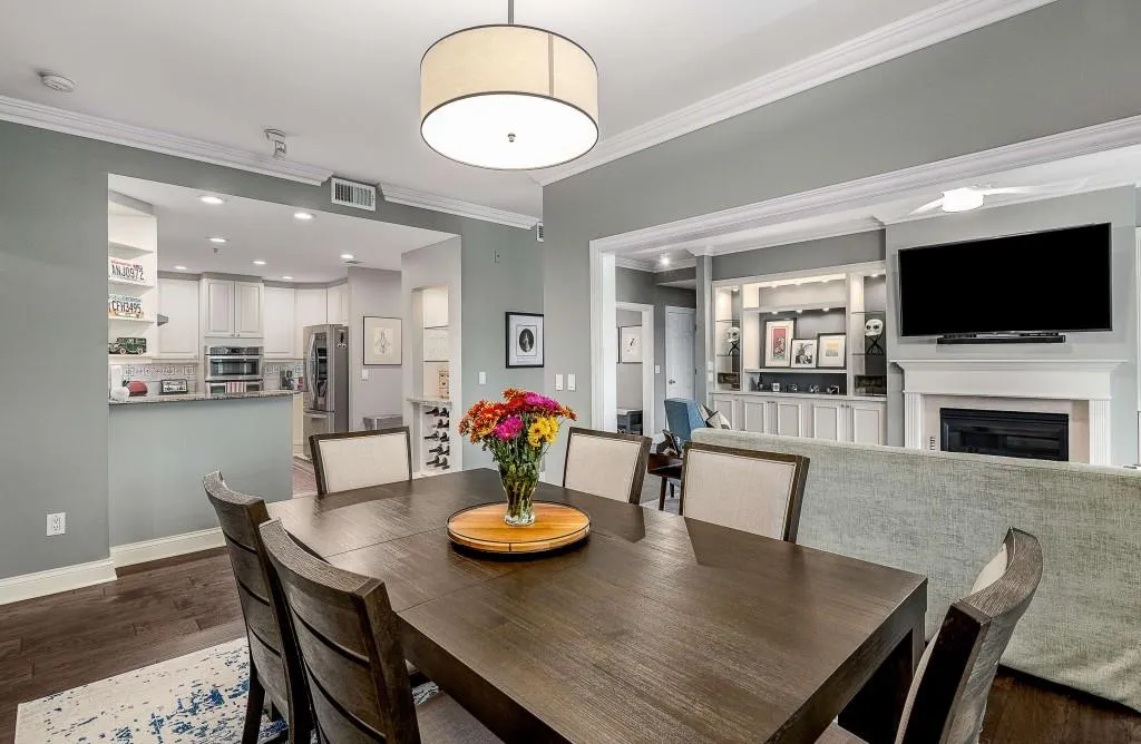 211 Colonial Homes Drive Nw Unit 2705, Atlanta, Georgia 30309, 2 Bedrooms Bedrooms, ,2 BathroomsBathrooms,Residential,For Sale,211 Colonial Homes Drive Nw Unit 2705,7687855