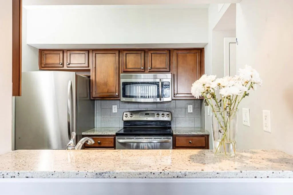 275 13th Street Ne Unit 1106, Atlanta, Georgia 30309, 1 Bedroom Bedrooms, ,1 BathroomBathrooms,Residential,For Sale,275 13th Street Ne Unit 1106,7634921