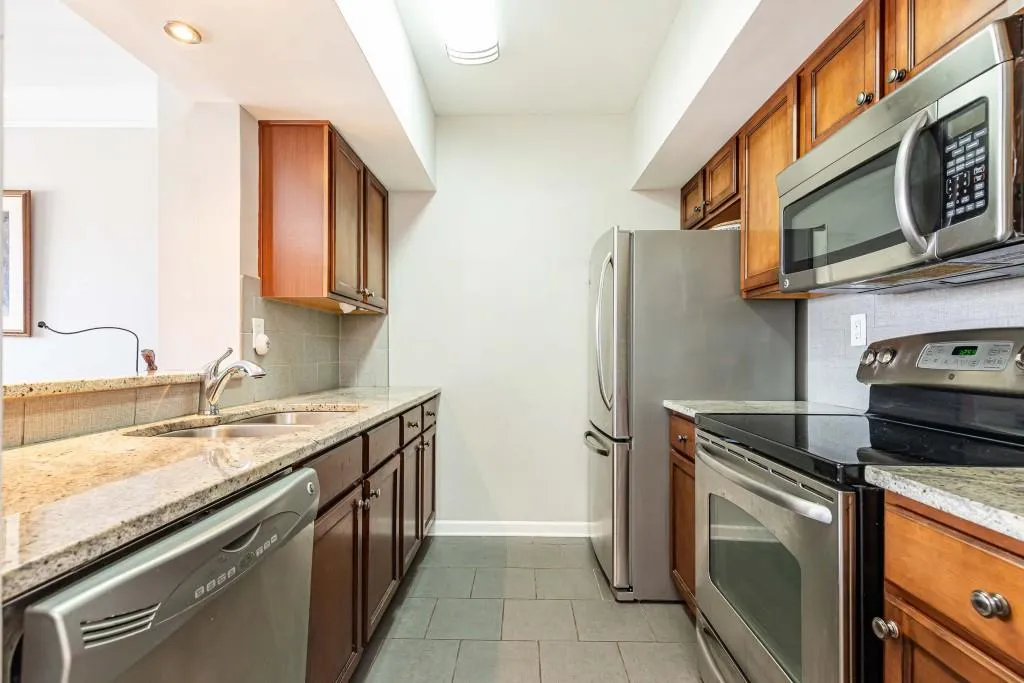 275 13th Street Ne Unit 1106, Atlanta, Georgia 30309, 1 Bedroom Bedrooms, ,1 BathroomBathrooms,Residential,For Sale,275 13th Street Ne Unit 1106,7634921