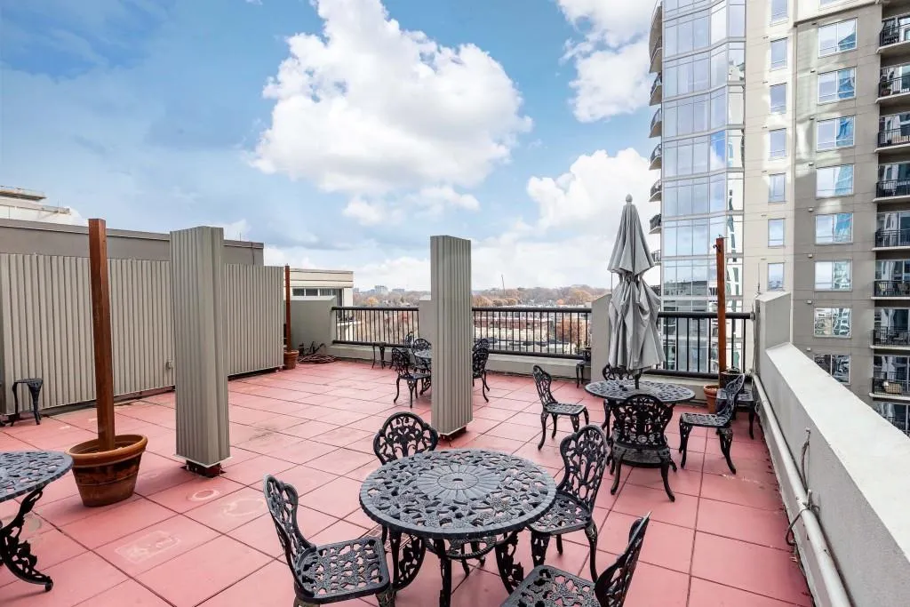 275 13th Street Ne Unit 1106, Atlanta, Georgia 30309, 1 Bedroom Bedrooms, ,1 BathroomBathrooms,Residential,For Sale,275 13th Street Ne Unit 1106,7634921