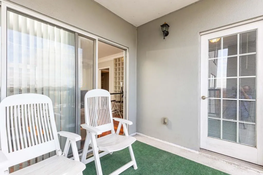 275 13th Street Ne Unit 1106, Atlanta, Georgia 30309, 1 Bedroom Bedrooms, ,1 BathroomBathrooms,Residential,For Sale,275 13th Street Ne Unit 1106,7634921