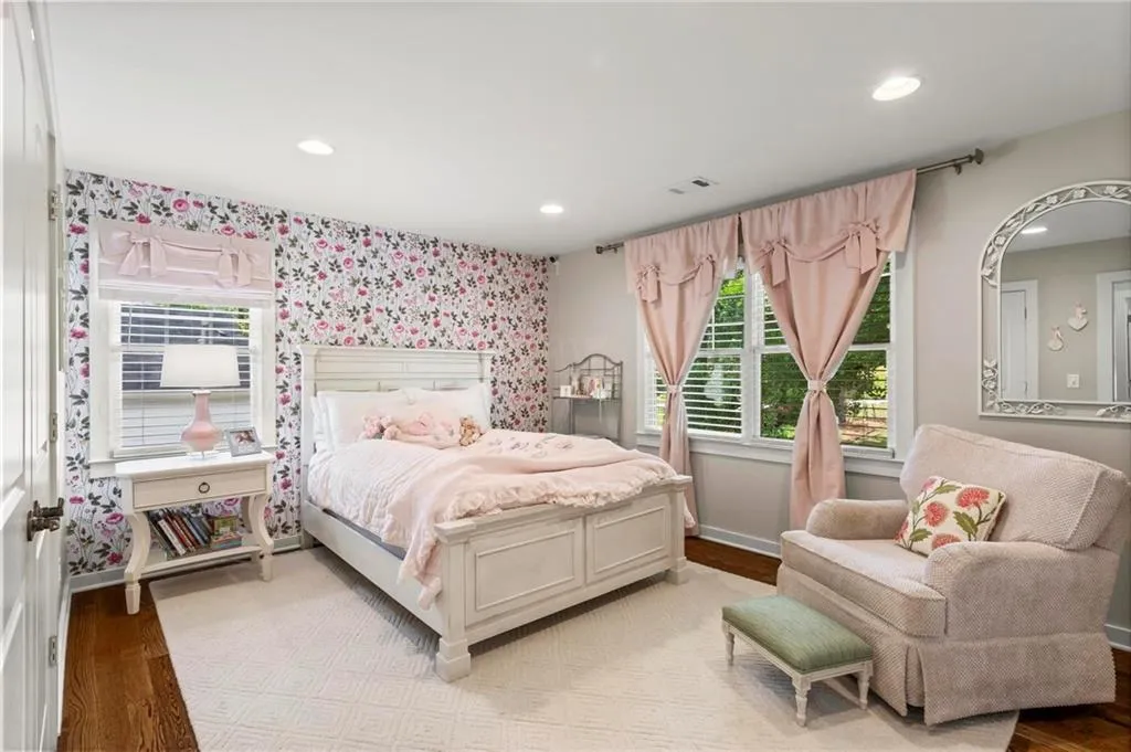 388 Meadowbrook Drive Ne, Atlanta, Georgia 30342, 5 Bedrooms Bedrooms, ,3 BathroomsBathrooms,Residential,Sold,388 Meadowbrook Drive Ne,7401514