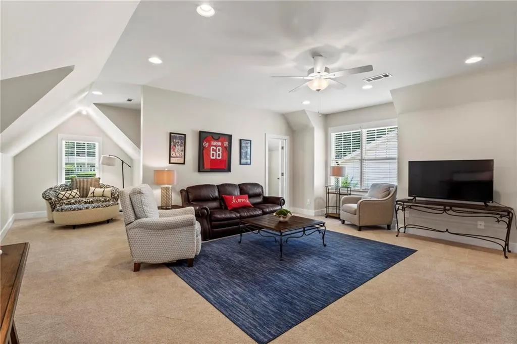 388 Meadowbrook Drive Ne, Atlanta, Georgia 30342, 5 Bedrooms Bedrooms, ,3 BathroomsBathrooms,Residential,Sold,388 Meadowbrook Drive Ne,7401514