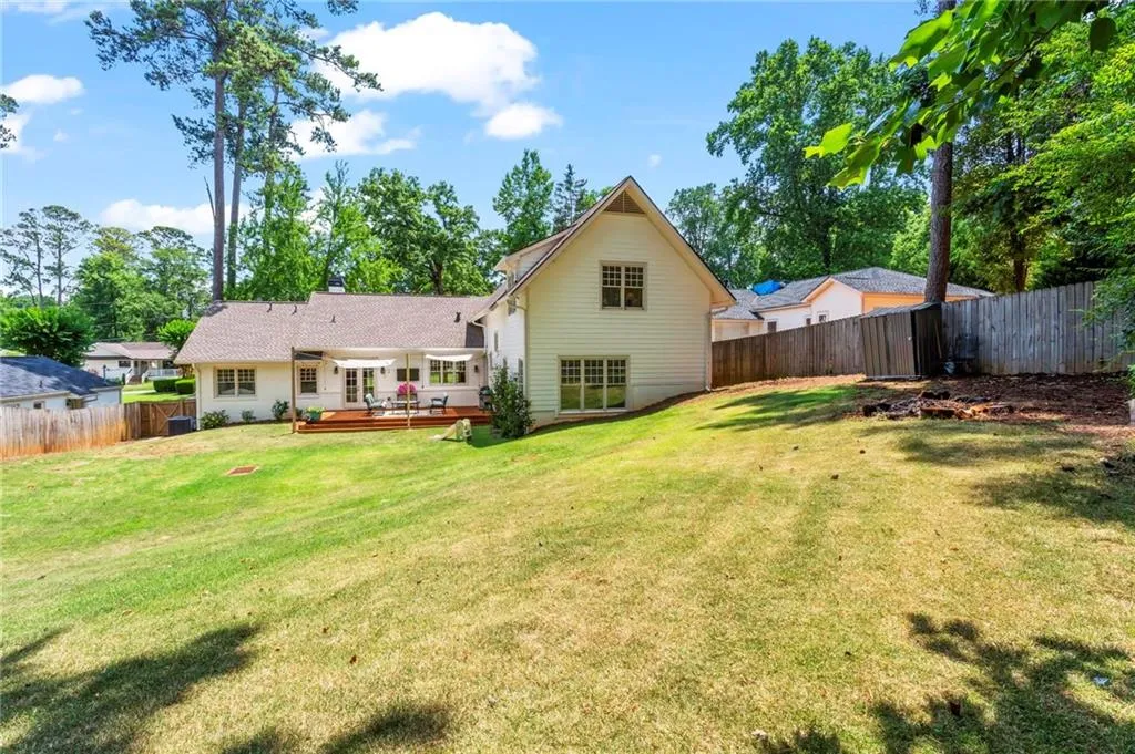 388 Meadowbrook Drive Ne, Atlanta, Georgia 30342, 5 Bedrooms Bedrooms, ,3 BathroomsBathrooms,Residential,Sold,388 Meadowbrook Drive Ne,7401514