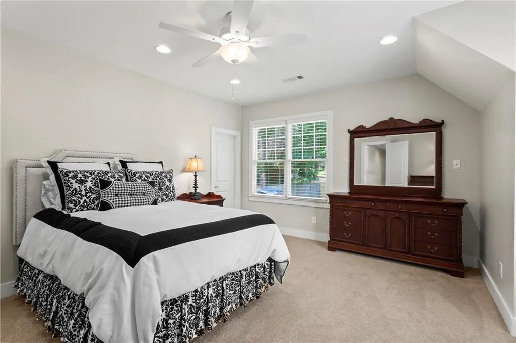 388 Meadowbrook Drive Ne, Atlanta, Georgia 30342, 5 Bedrooms Bedrooms, ,3 BathroomsBathrooms,Residential,Sold,388 Meadowbrook Drive Ne,7401514