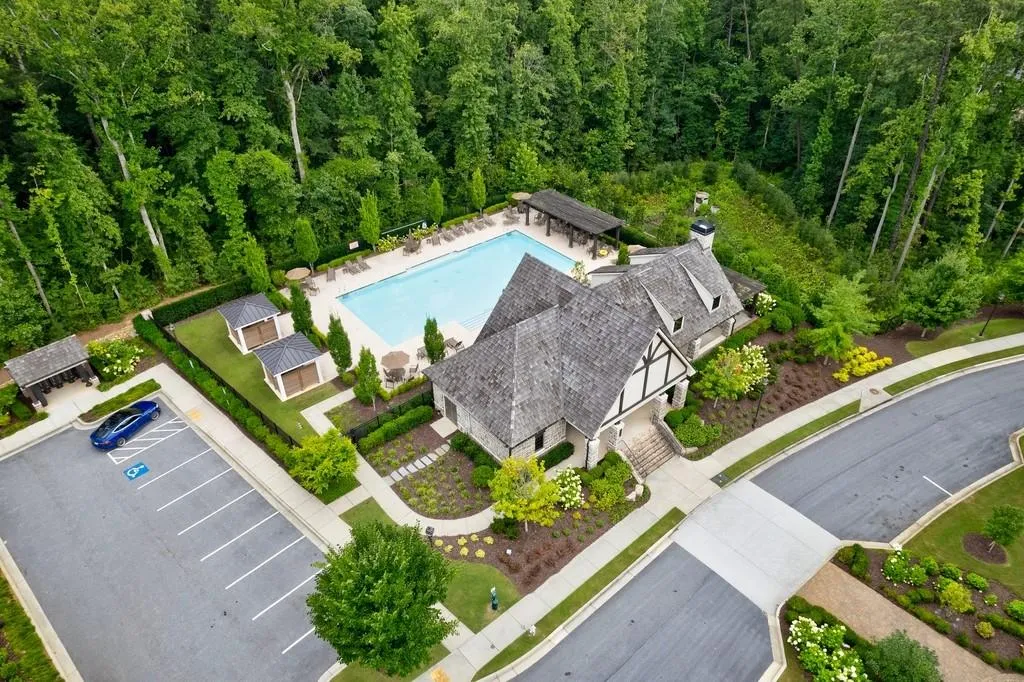 6417 Lucent Lane, Atlanta, Georgia 30328, 4 Bedrooms Bedrooms, ,4 BathroomsBathrooms,Residential,Sold,6417 Lucent Lane,7102192